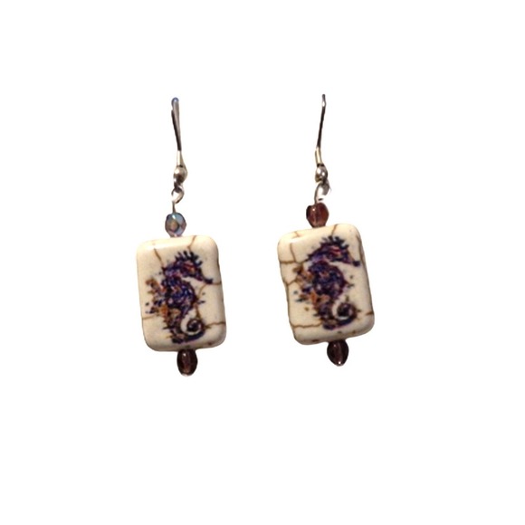 Purple Seahorse Earrings 3045 - Picture 1 of 3